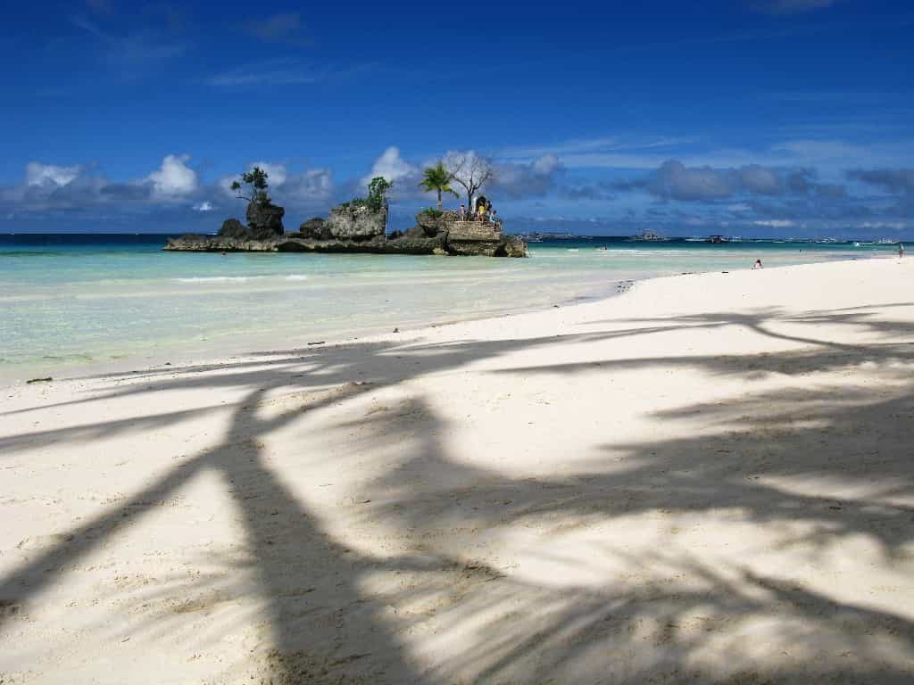 Philippines-plage-sable-blanc