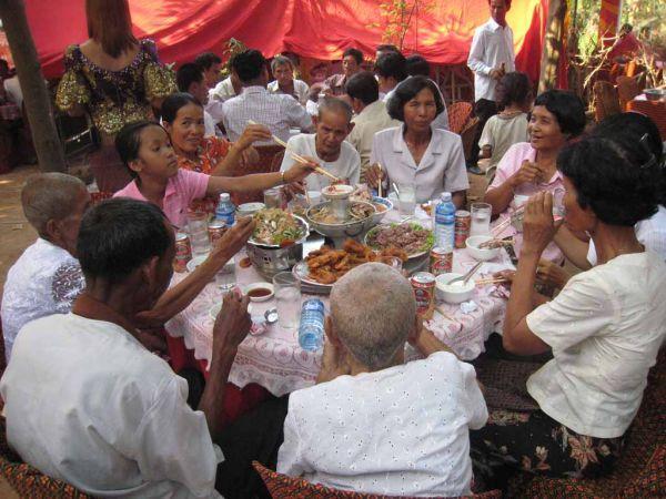 un mariage khmer hors des sentiers battus en campagne